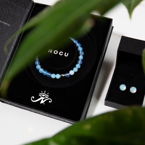 Opal-Mondstein | 925er Sterlingsilber | Edelstein-Ohrstecker